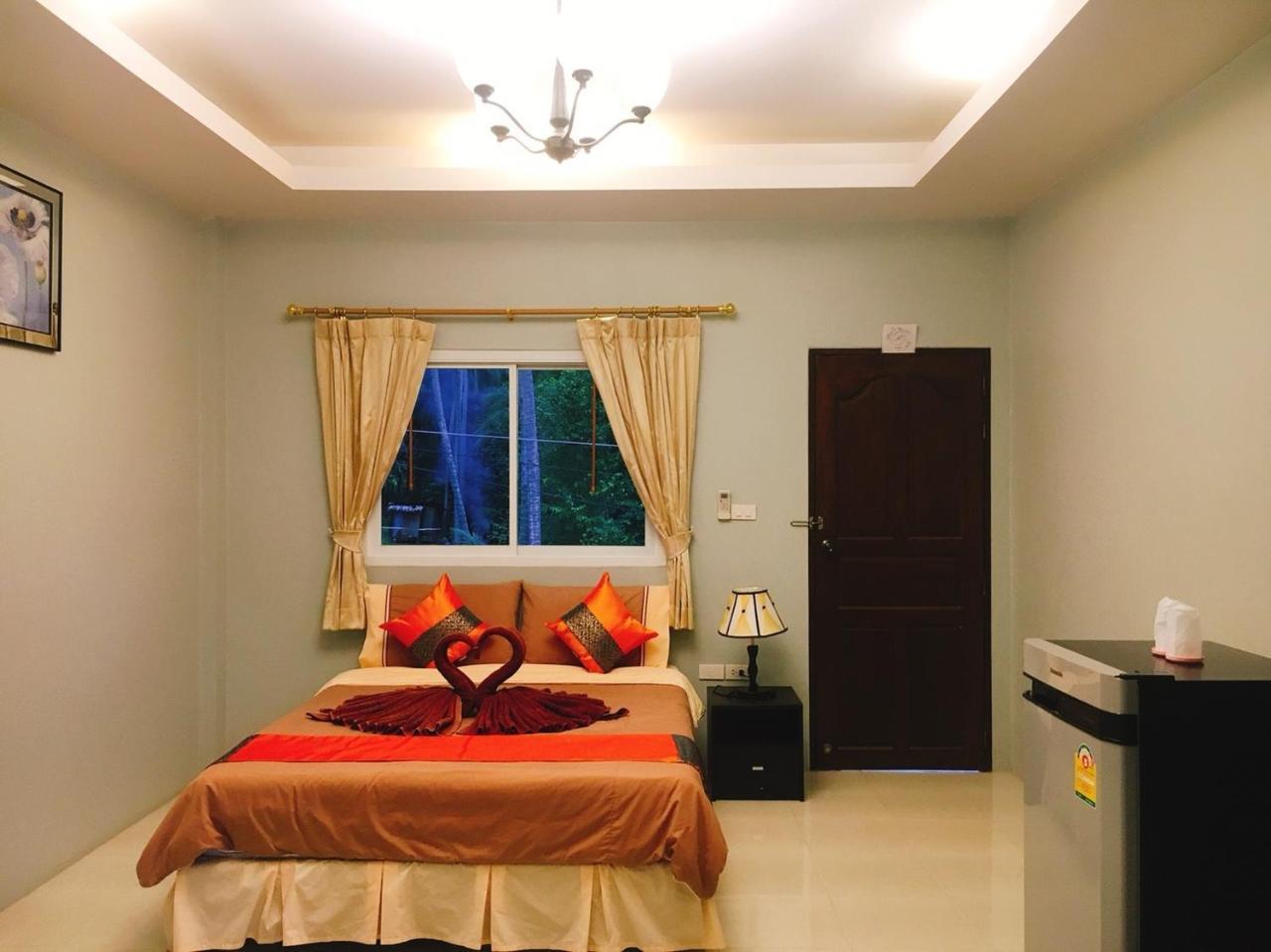 Bussarin Mansion Koh Yao Yai Aparthotel Ko Yao Yai Bagian luar foto
